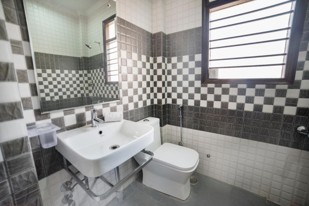 Fabhotel Mannat Residency Sec 52 Gurgaon Exterior foto
